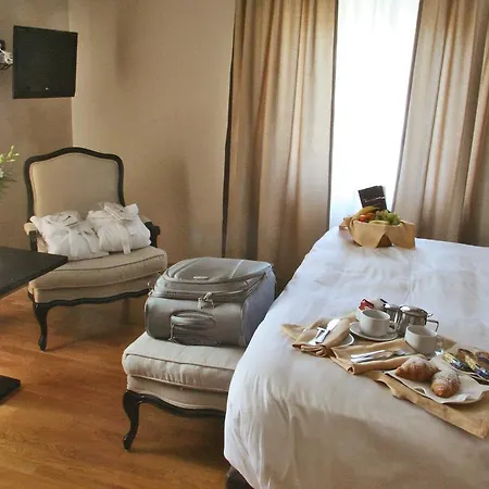 Ambasciatori Place Hotell 4*