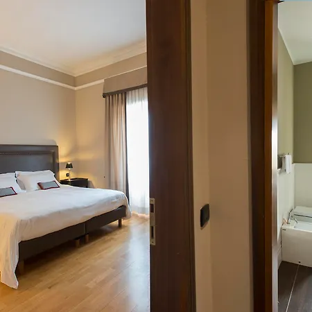 Ambasciatori Place Отель 4*