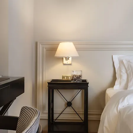 Ambasciatori Place Отель 4*