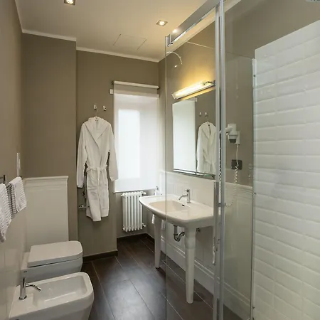 Ambasciatori Place Hotell 4*