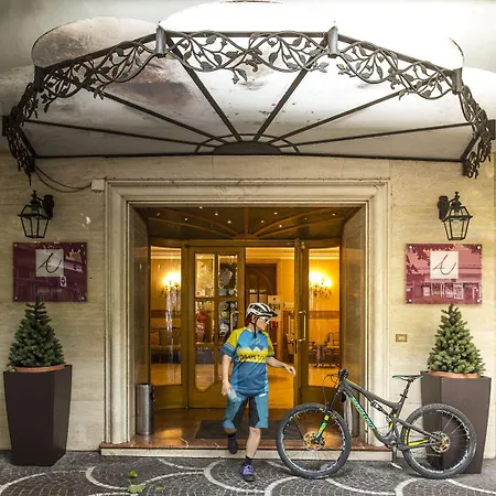 Hotell Ambasciatori Place