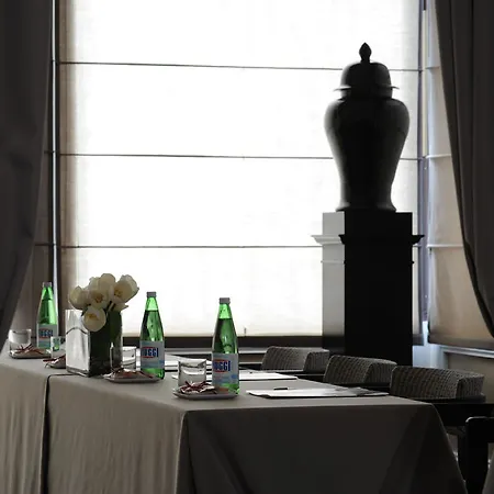 Hotel Ambasciatori Place 4*