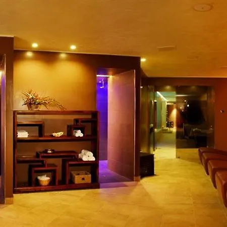 Hotel Ambasciatori Place 4*