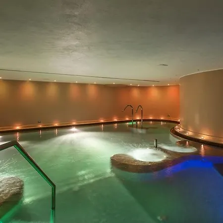 Hotel Ambasciatori Place 4*
